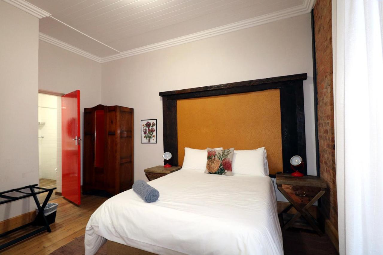 The Place Muizenberg Bagian luar foto