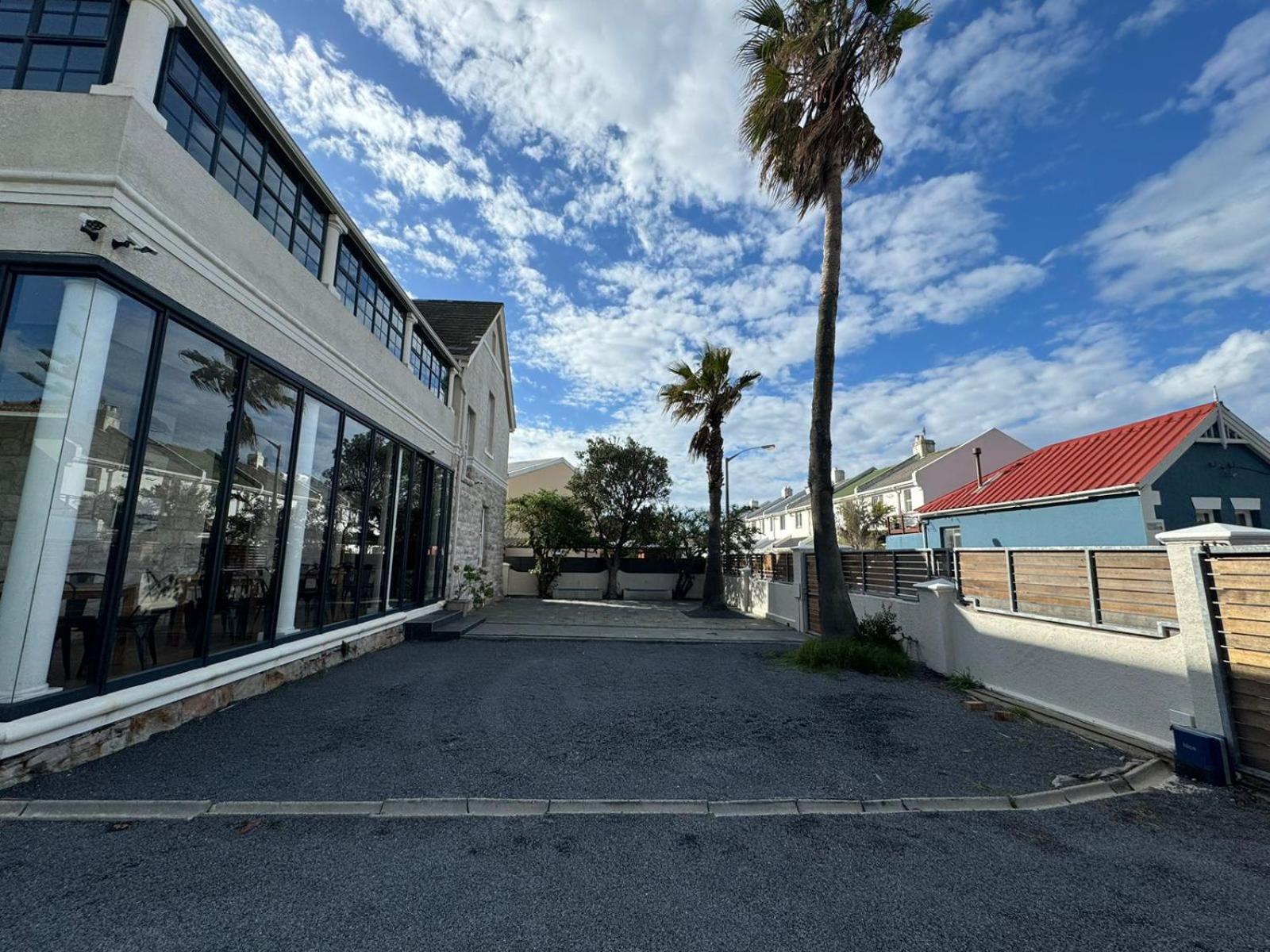 The Place Muizenberg Bagian luar foto